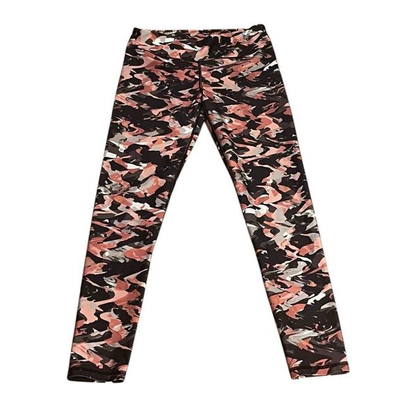 Fabletics Women’s Camouflage Print Leggings, Size M - Picture 2 of 6